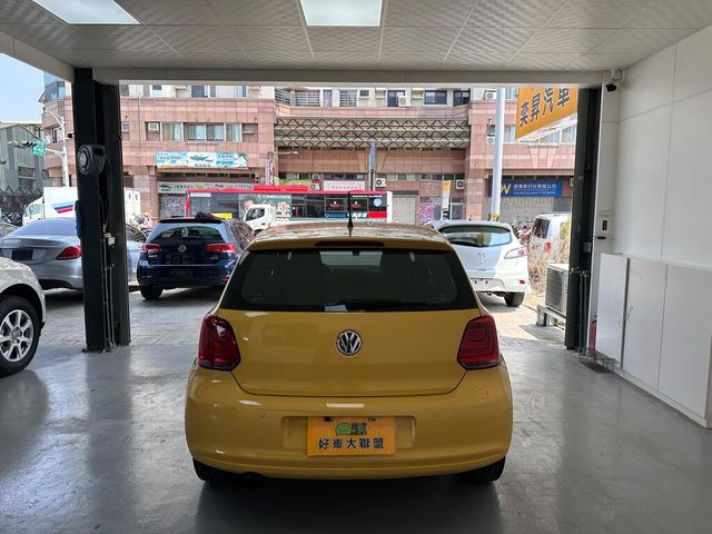 VOLKSWAGEN福斯 POLO  第4張相片