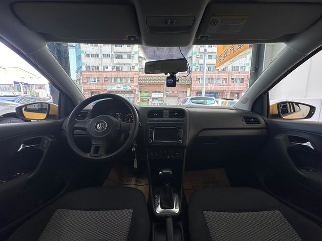 VOLKSWAGEN福斯 POLO  第5張相片