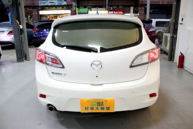 MAZDA馬自達 MAZDA 3  第4張相片