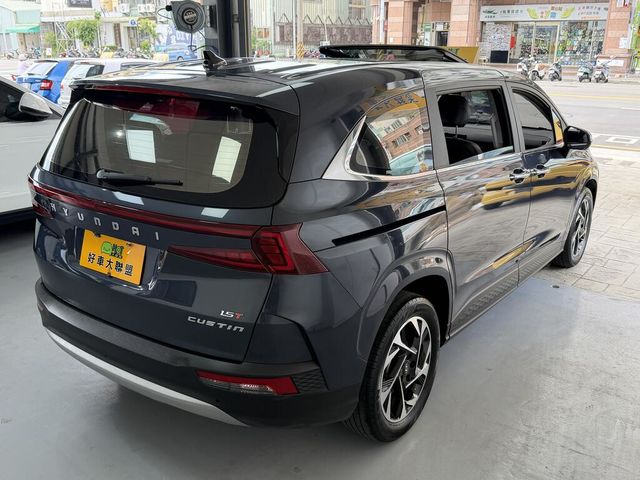 HYUNDAI現代 CUSTIN  第2張相片