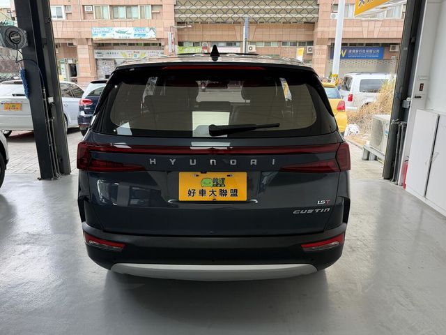 HYUNDAI現代 CUSTIN  第4張相片