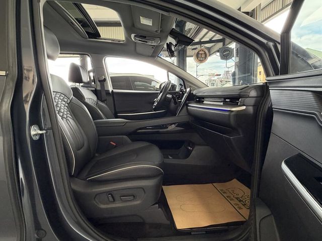 HYUNDAI現代 CUSTIN  第16張相片