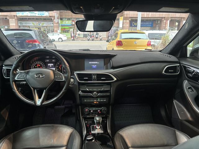INFINITI無限 Q30  第5張相片