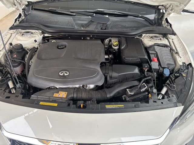 INFINITI無限 Q30  第6張相片