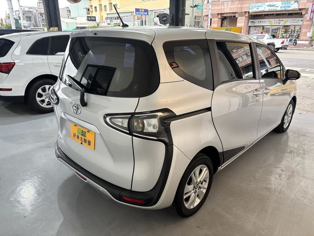 TOYOTA豐田 SIENTA  第2張相片
