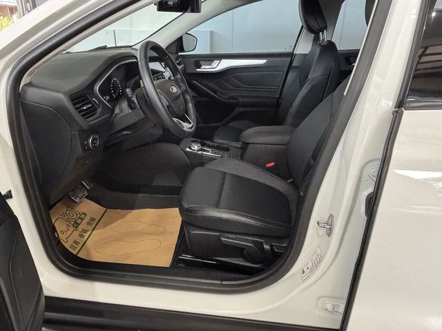 FORD福特 FOCUS  第7張相片