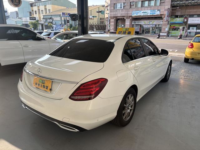 M-BENZ賓士 C180  第2張相片
