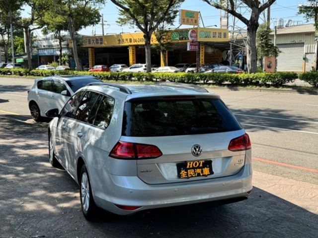 VOLKSWAGEN福斯 GOLF VARIANT  第10張相片