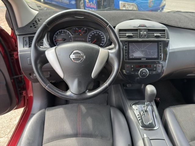 NISSAN日產 TIIDA  第4張相片