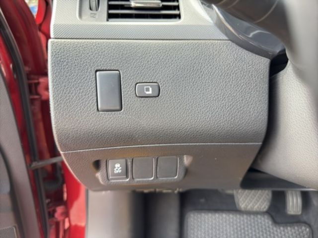 NISSAN日產 TIIDA  第13張相片