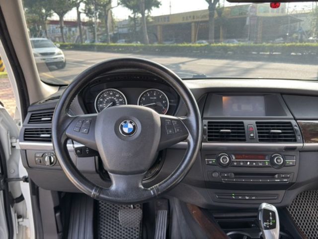 BMW寶馬 X5  第3張相片