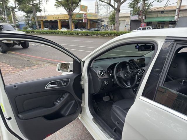 M-BENZ賓士 B180  第10張相片