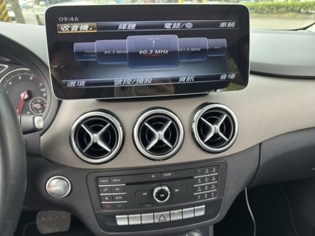 M-BENZ賓士 B180  第14張相片