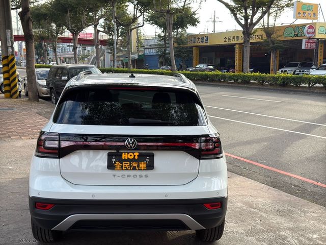 VOLKSWAGEN福斯 T-CROSS  第8張相片