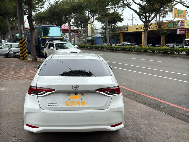 TOYOTA豐田 ALTIS  第9張相片