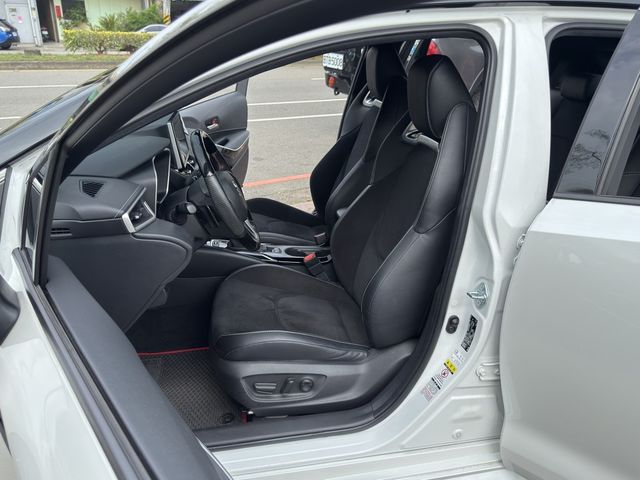 TOYOTA豐田 COROLLA SPORT  第3張相片