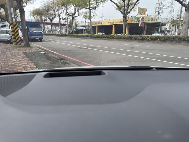 TOYOTA豐田 COROLLA SPORT  第25張相片