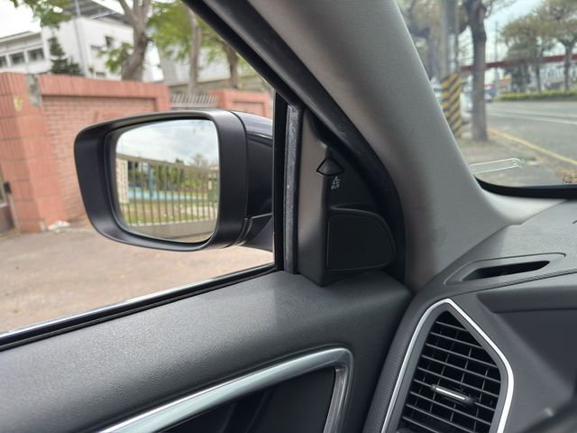 VOLVO富豪 XC60  第25張相片