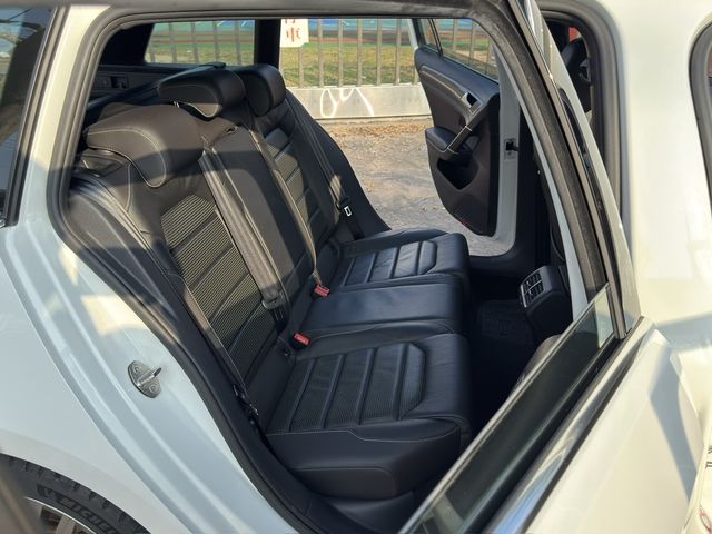 VOLKSWAGEN福斯 GOLF VARIANT  第11張相片