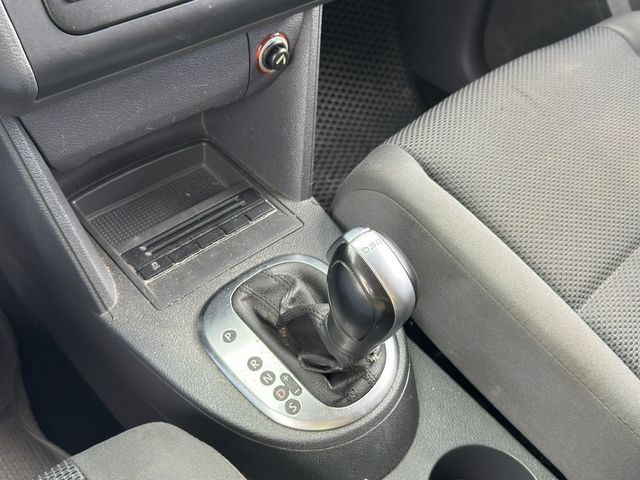 VOLKSWAGEN福斯 TOURAN  第18張相片