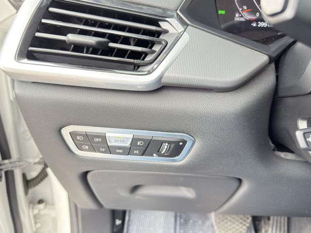 BMW寶馬 X5 XDRIVE25D  第10張相片