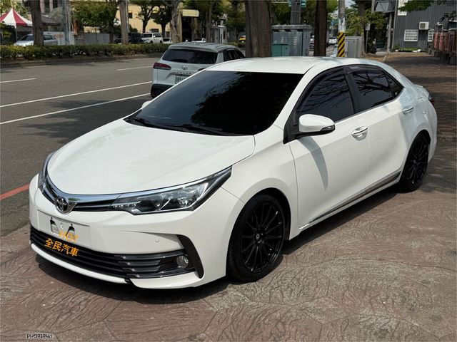 TOYOTA豐田 ALTIS  第1張相片