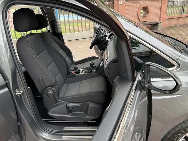 VOLKSWAGEN福斯 TOURAN  第4張相片