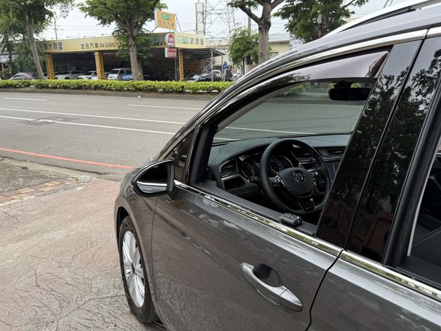 VOLKSWAGEN福斯 TOURAN  第10張相片