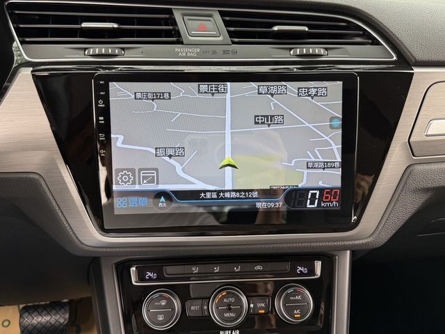 VOLKSWAGEN福斯 TOURAN  第13張相片