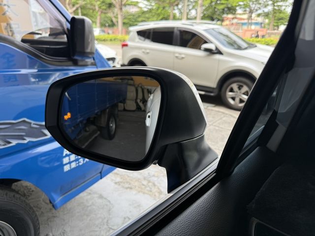 TOYOTA豐田 COROLLA CROSS  第9張相片