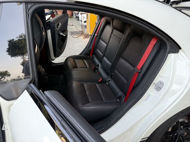 M-BENZ賓士 CLA45 AMG  第7張相片