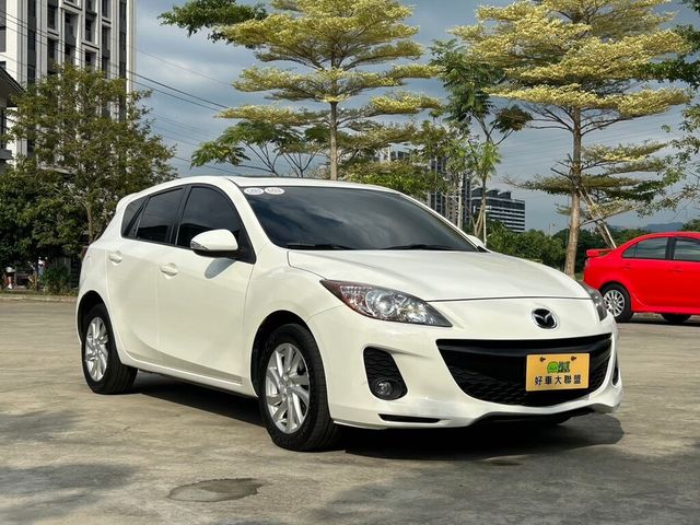 MAZDA馬自達 MAZDA 3  第3張相片