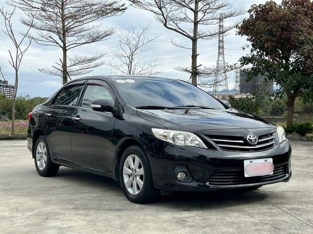 TOYOTA豐田 ALTIS  第3張相片