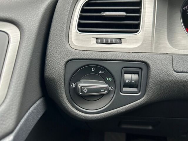 VOLKSWAGEN福斯 GOLF  第8張相片