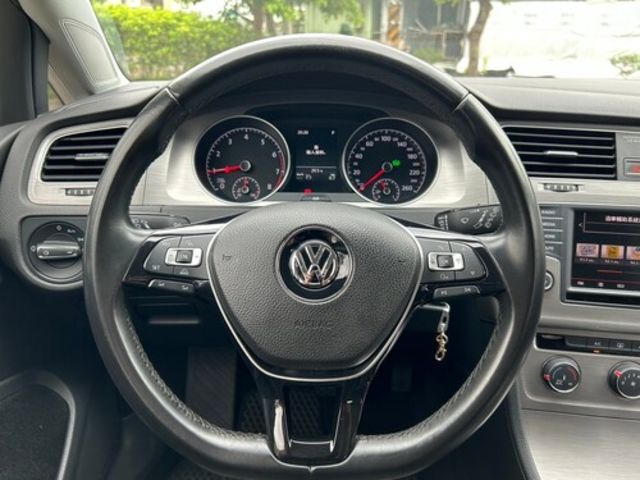 VOLKSWAGEN福斯 GOLF  第9張相片