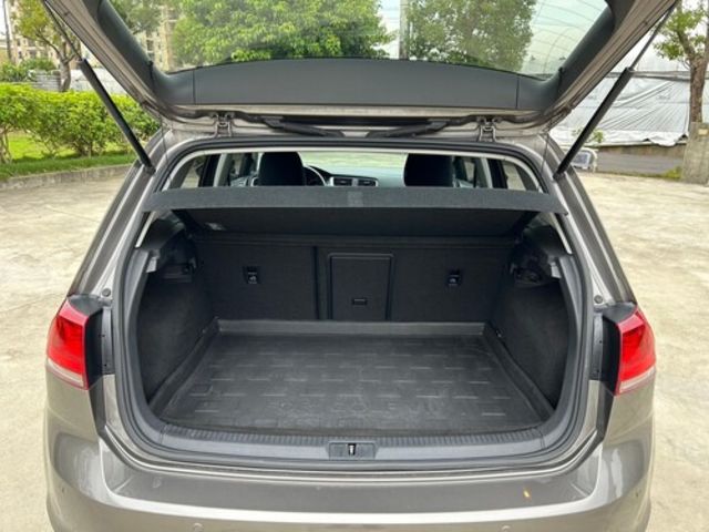 VOLKSWAGEN福斯 GOLF  第17張相片