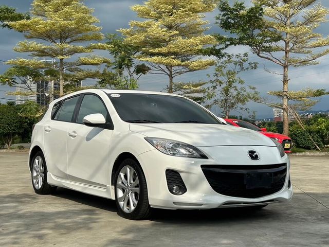 MAZDA馬自達 MAZDA 3  第3張相片