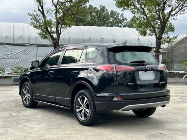 TOYOTA豐田 RAV4  第2張相片