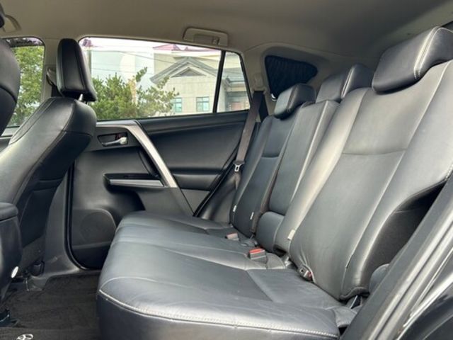 TOYOTA豐田 RAV4  第14張相片
