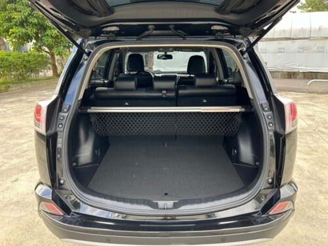 TOYOTA豐田 RAV4  第15張相片