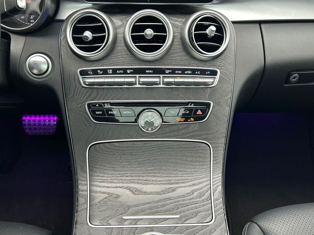 M-BENZ賓士 C300  第13張相片