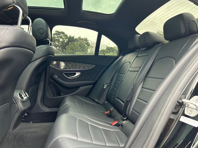 M-BENZ賓士 C300  第18張相片