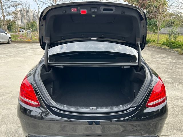 M-BENZ賓士 C300  第19張相片