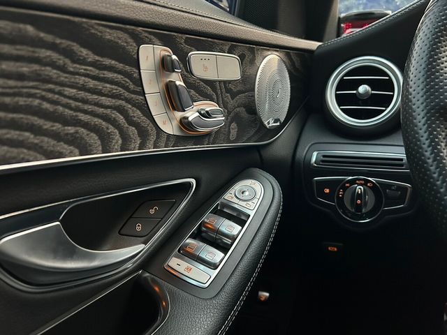 M-BENZ賓士 C300  第8張相片