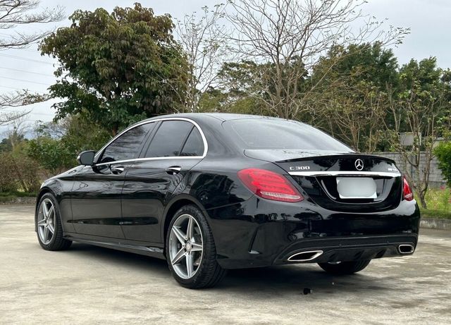 M-BENZ賓士 C300  第2張相片