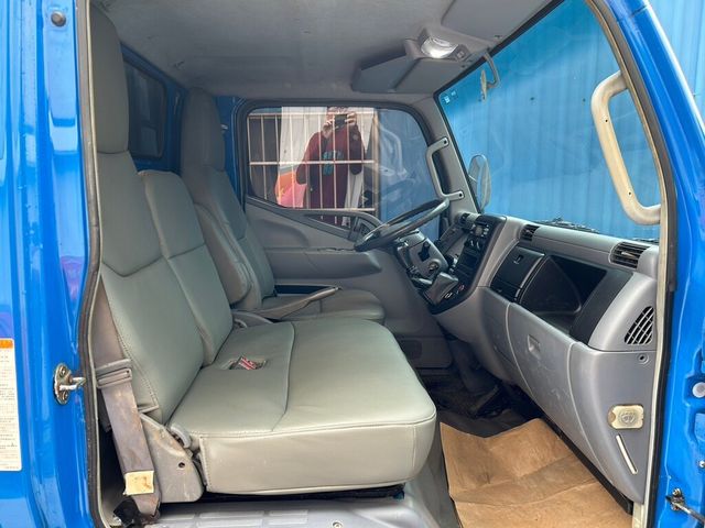 MITSUBISHI三菱 CANTER  第17張相片