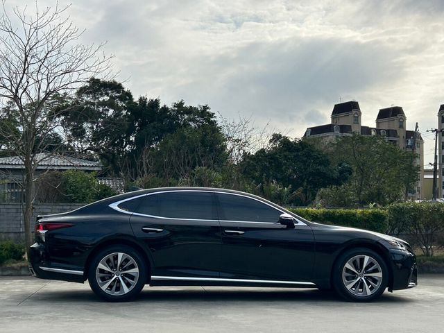 LEXUS凌志 LS350  第9張相片
