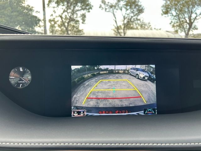 LEXUS凌志 LS350  第25張相片