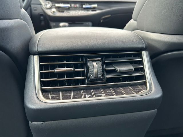 LEXUS凌志 LS350  第33張相片