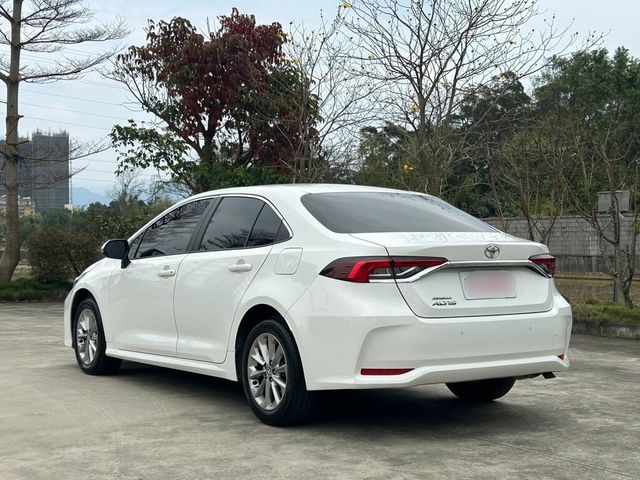 TOYOTA豐田 ALTIS  第3張相片